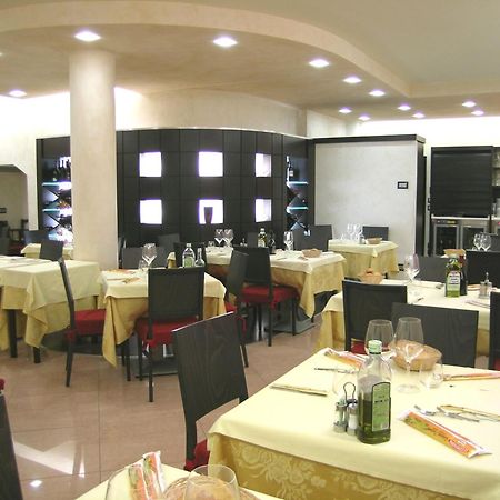 Hotel Da Vito Кампанья-Лупия Экстерьер фото